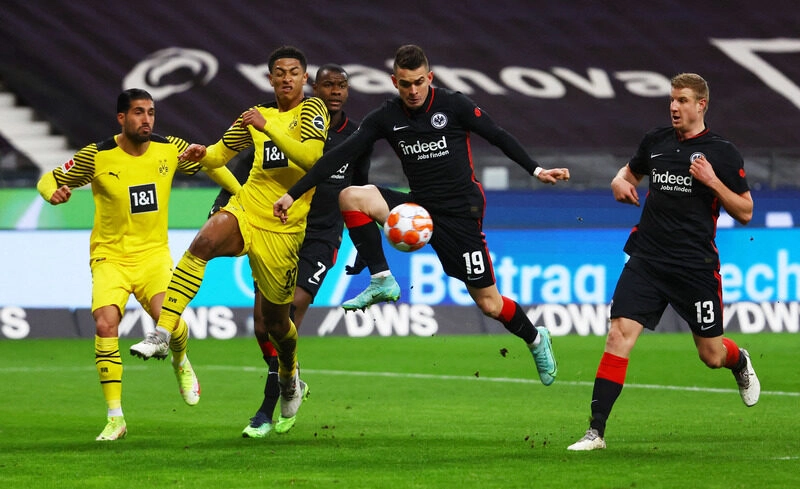 Soi kèo Frankfurt vs Dortmund - Vòng 16 Bundesliga
